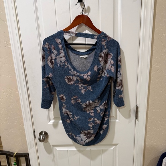 Maurices Blue Floral Sweater Women’s Small 3/4 Sleeve Knit Top - Picture 2 of 6